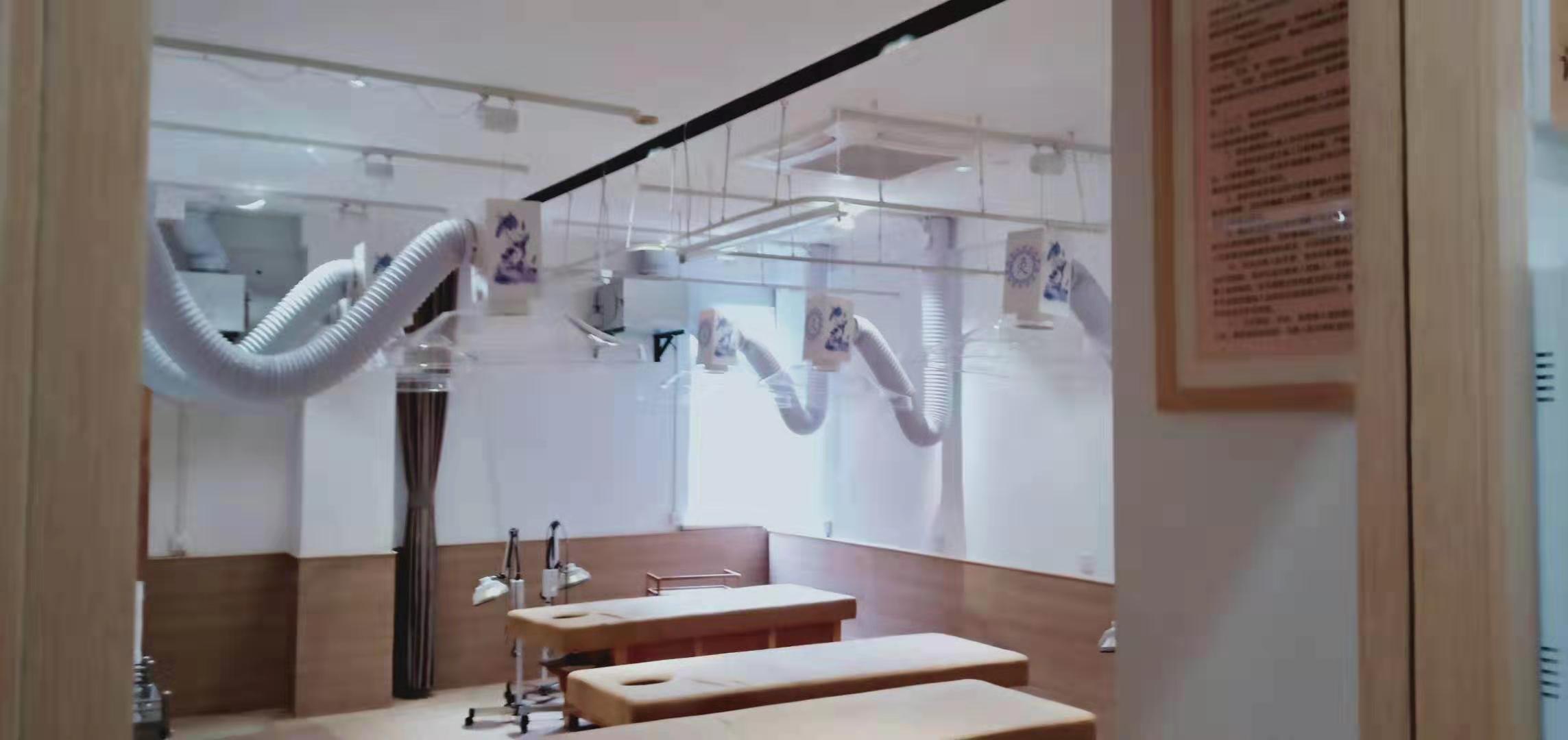 上海中醫(yī)診所(華仔)艾灸排煙系統(tǒng)安裝完工